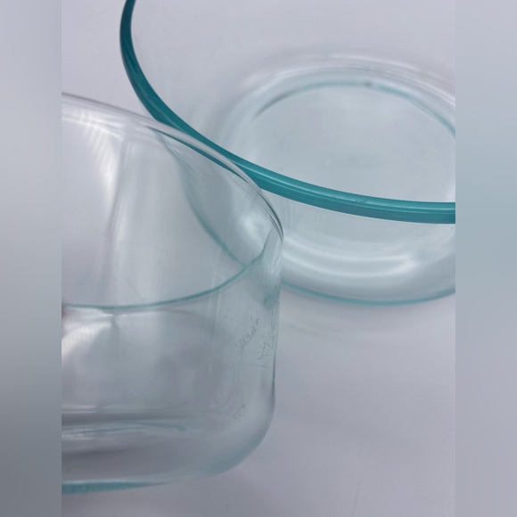 Set of 4 Pyrex Nesting Bowls Blue Tinted - Picture 7 of 10